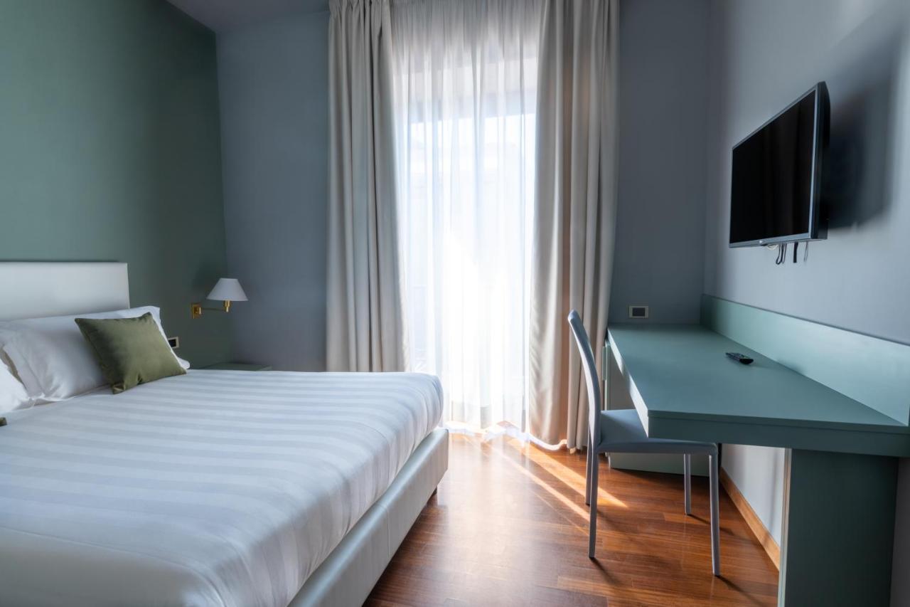 Hotel Enzo ปอร์โตเรกานาติ ภายนอก รูปภาพ