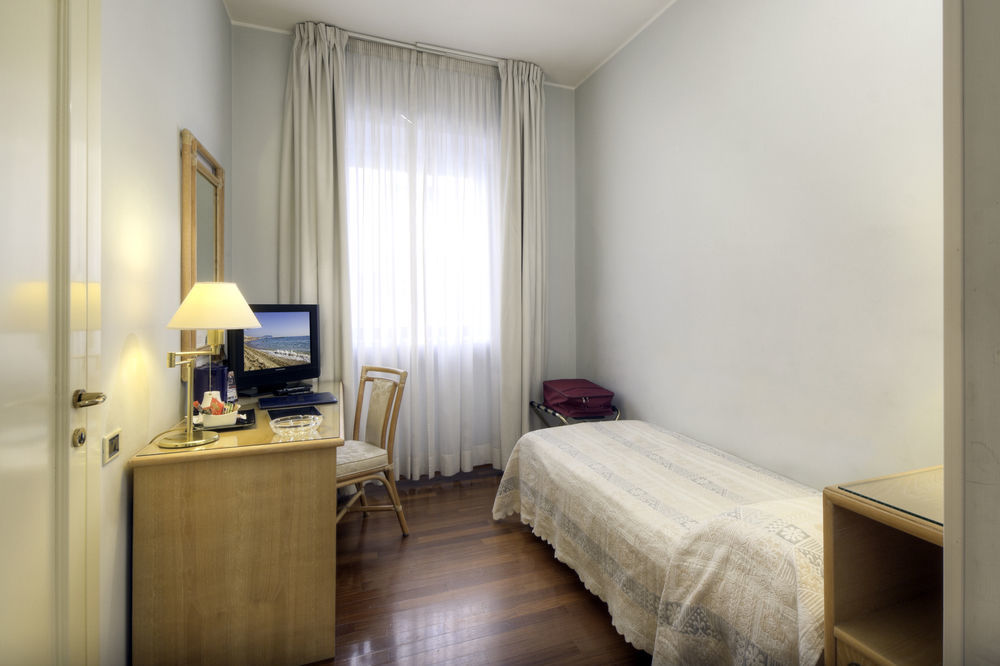 Hotel Enzo ปอร์โตเรกานาติ ภายนอก รูปภาพ